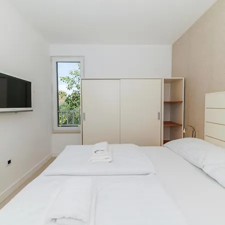 Sunny Side Escape By Belmont Realty