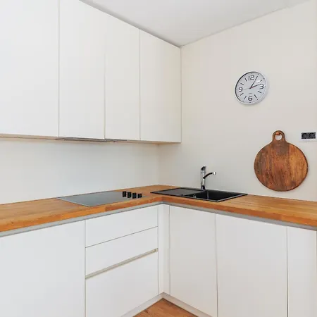 Sunny Side Escape By Belmont Realty *