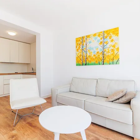 Sunny Side Escape By Belmont Realty 아파트 돈제페트레케인