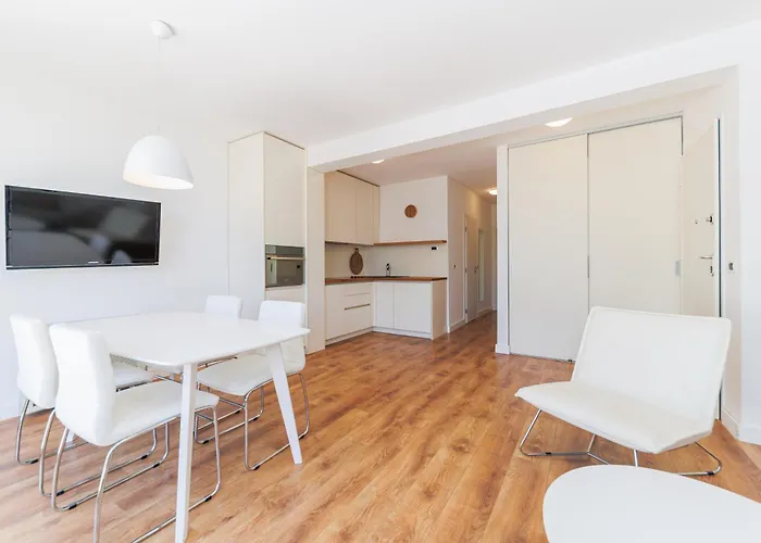 아파트 Sunny Side Escape By Belmont Realty 돈제페트레케인