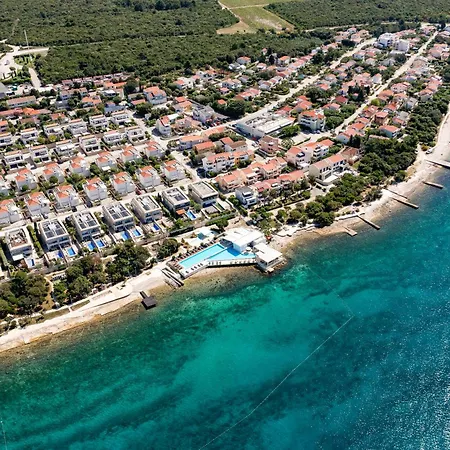 Sunny Side Escape By Belmont Realty Διαμέρισμα *