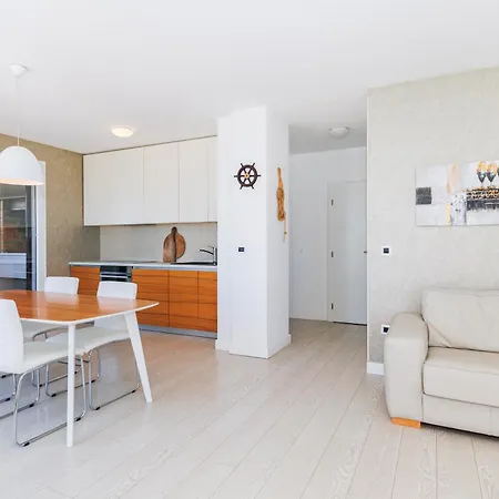 Sunny Side Escape By Belmont Realty