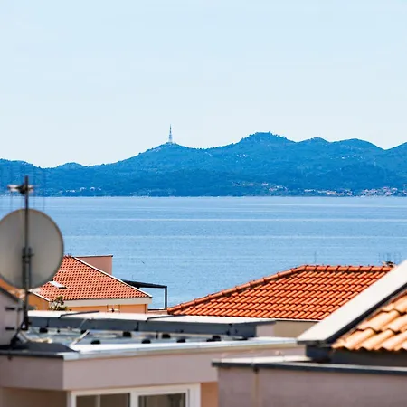 Sunny Side Escape By Belmont Realty Appartement *