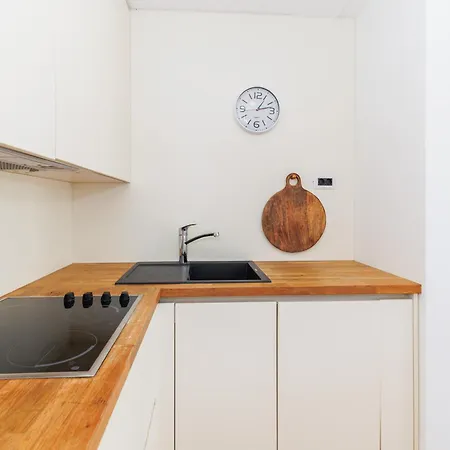 Sunny Side Escape By Belmont Realty *