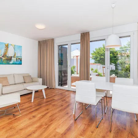 Sunny Side Escape By Belmont Realty Appartement Petrčane